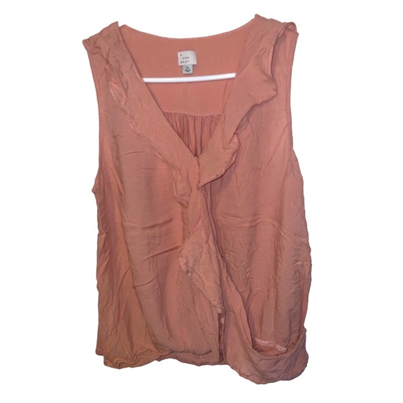 A New Day Light Pink Ruffle Sleeveless Top size X-Large v neck snap blush blouse - Picture 2 of 15